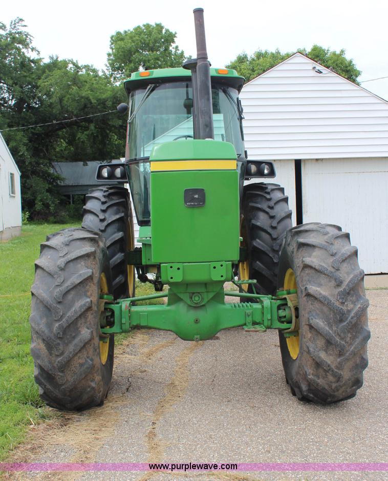 image for item G5146 1990 John Deere 4255 MFWD tractor