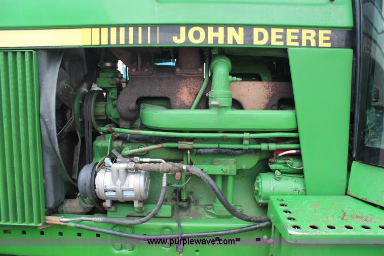 image for item G5146 1990 John Deere 4255 MFWD tractor