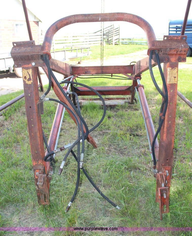 image for item G5152 Farmhand F11 loader