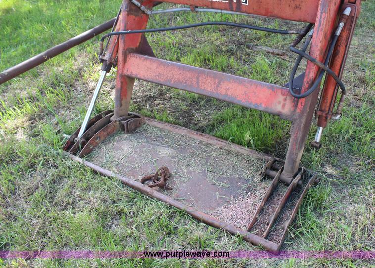 image for item G5152 Farmhand F11 loader