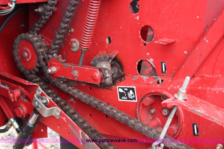 image for item G5184 2000 New Holland 688 round baler