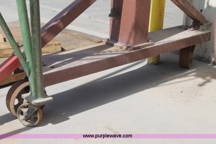 image for item G5716 Overhead two ton chain hoist and frame