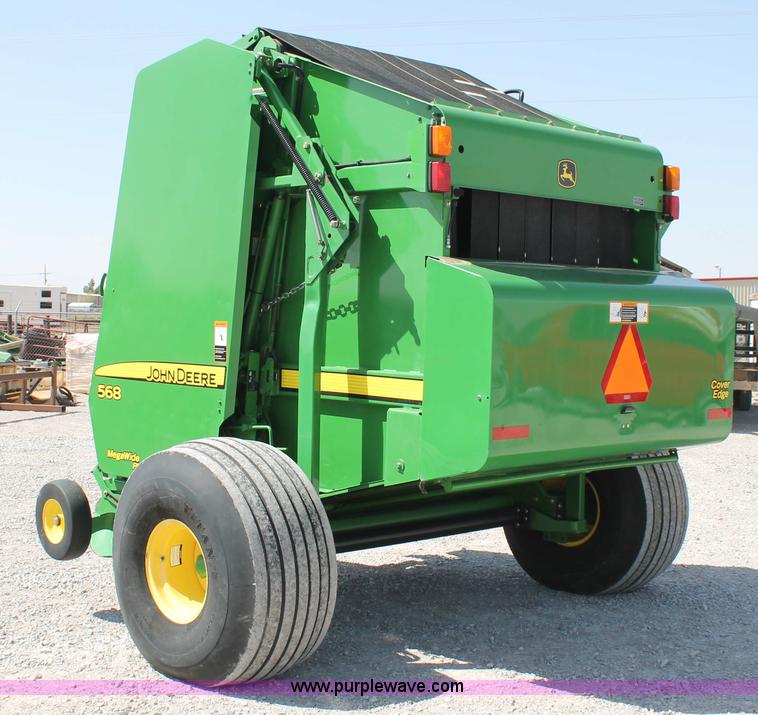 image for item G5738 2008 John Deere 568 round baler