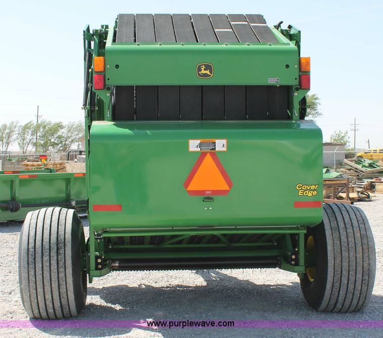 image for item G5738 2008 John Deere 568 round baler