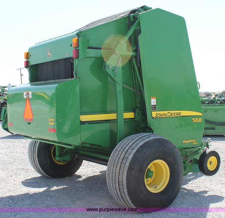 image for item G5738 2008 John Deere 568 round baler