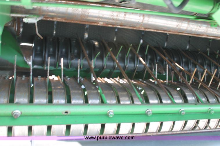 image for item G5738 2008 John Deere 568 round baler