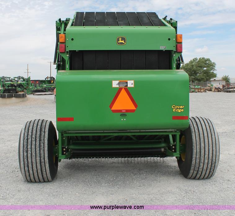 image for item G5744 2008 John Deere 568 round baler