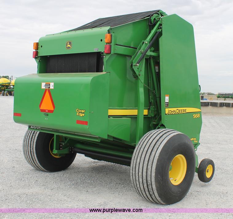 image for item G5744 2008 John Deere 568 round baler