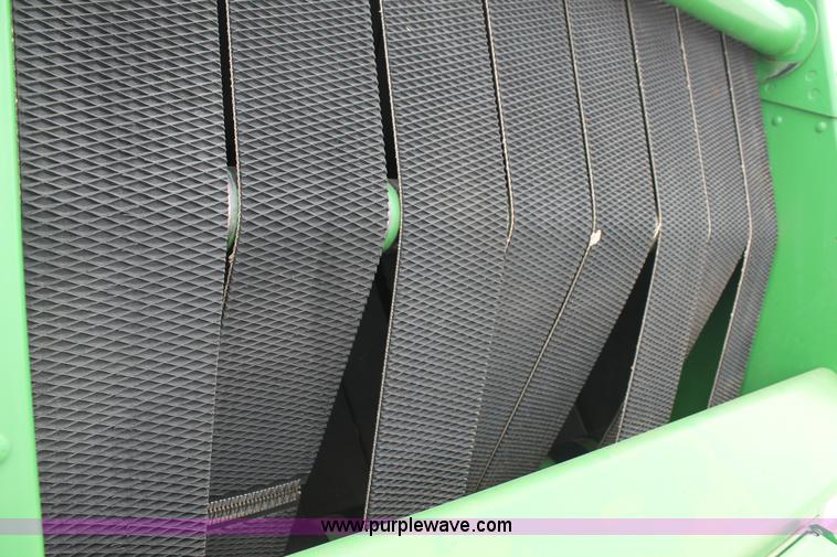 image for item G5744 2008 John Deere 568 round baler