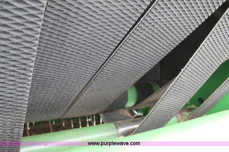 image for item G5744 2008 John Deere 568 round baler