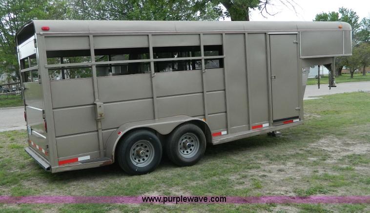 image for item G7872 1998 S&H three horse slant load trailer