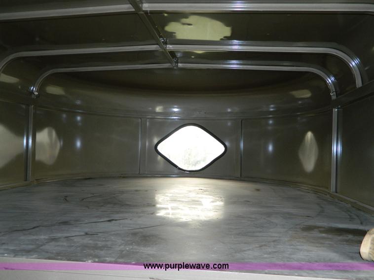 image for item G7872 1998 S&H three horse slant load trailer