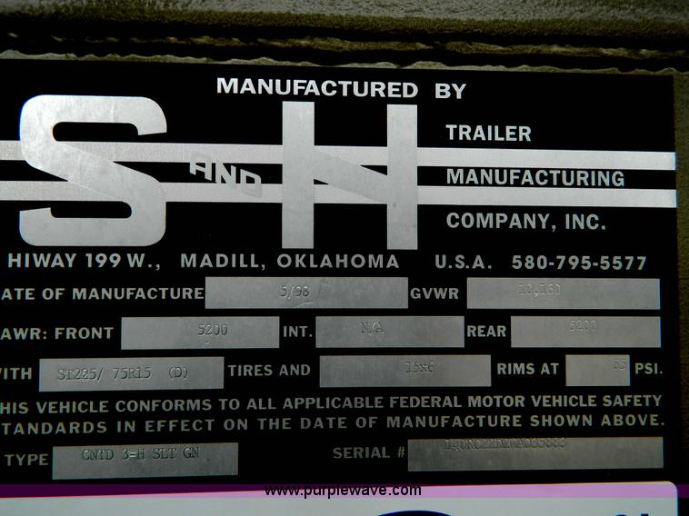 image for item G7872 1998 S&H three horse slant load trailer