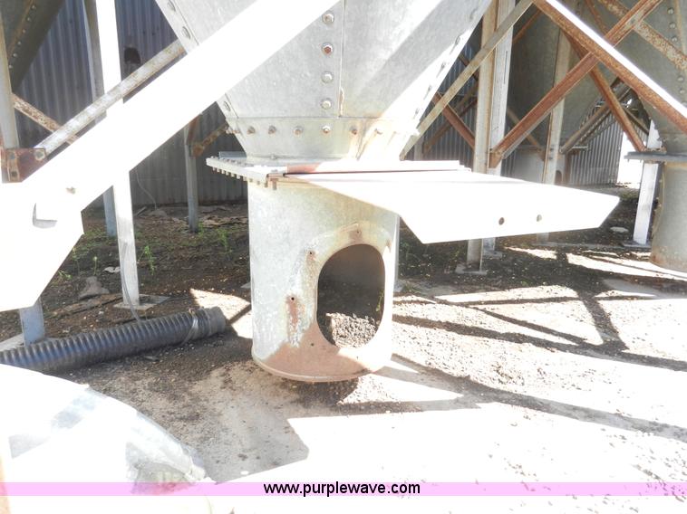 image for item H3084 (9) bulk grain storage bins with augers