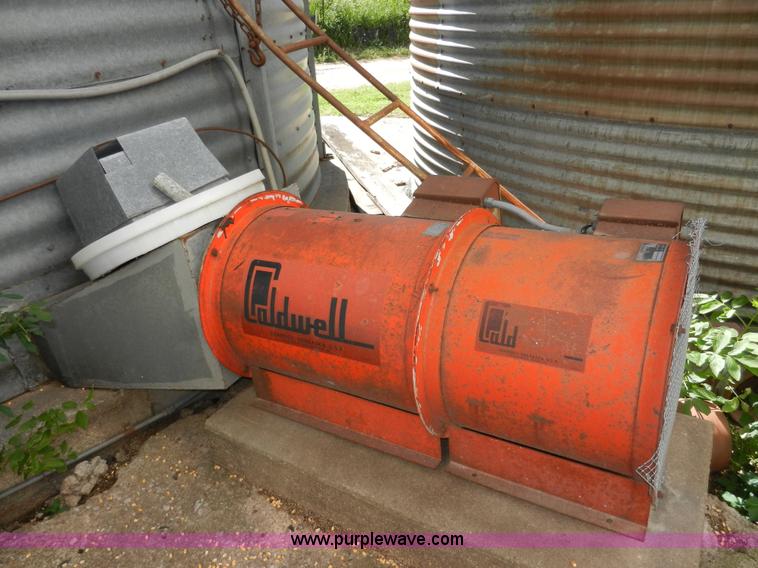 image for item H3085 (3) bulk grain storage bins