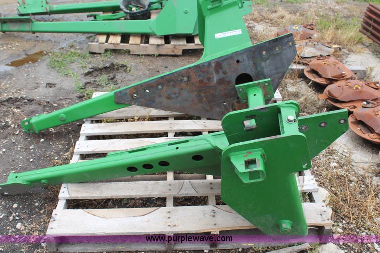 image for item X9379 John Deere loader bracket