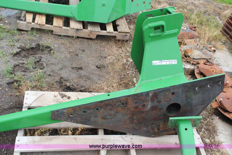 image for item X9379 John Deere loader bracket