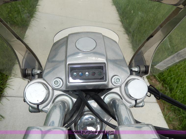 image for item AA9907 2003 Harley Davidson Dyna Low Rider motorcycle