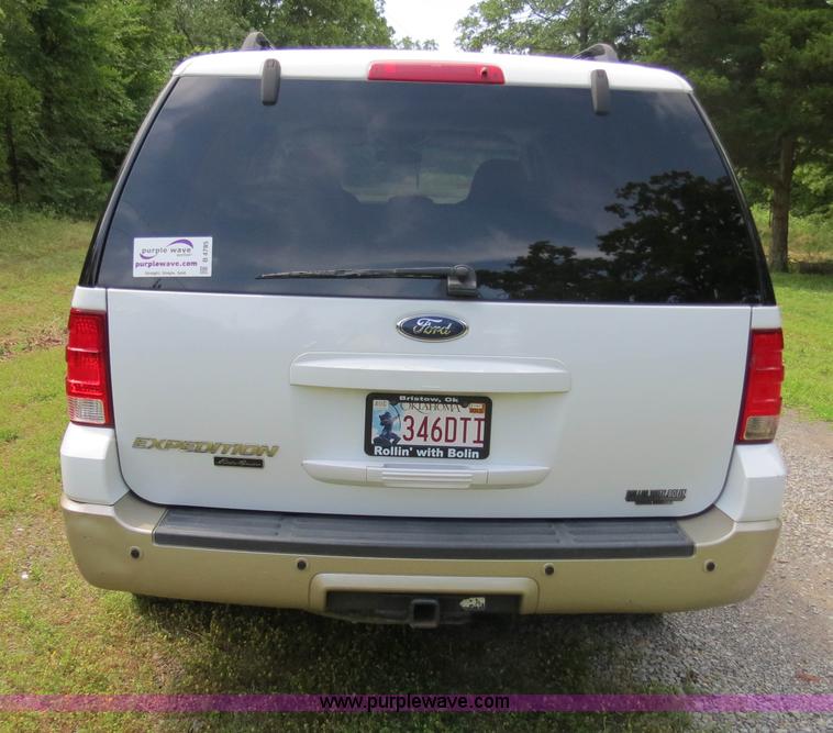 image for item B4785 2005 Ford Expedition Eddie Bauer SUV