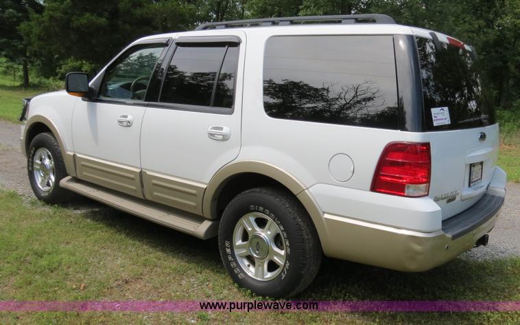 image for item B4785 2005 Ford Expedition Eddie Bauer SUV