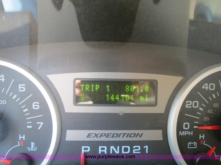 image for item B4785 2005 Ford Expedition Eddie Bauer SUV