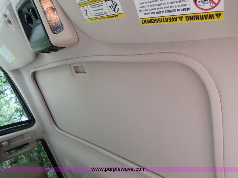 image for item B4785 2005 Ford Expedition Eddie Bauer SUV