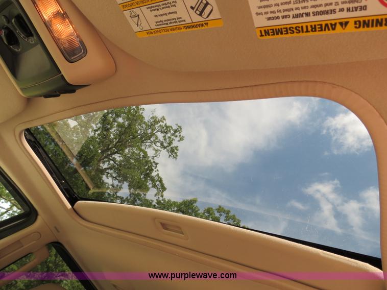 image for item B4785 2005 Ford Expedition Eddie Bauer SUV