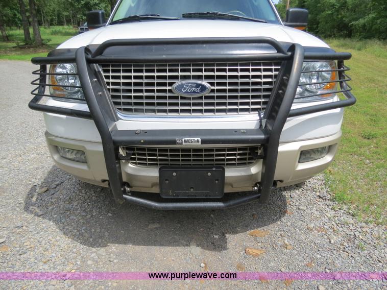image for item B4785 2005 Ford Expedition Eddie Bauer SUV