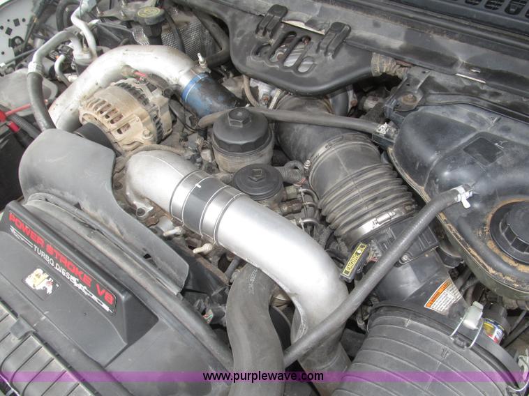 image for item B5492 2004 Ford F350  XL Super Duty flatbed truck