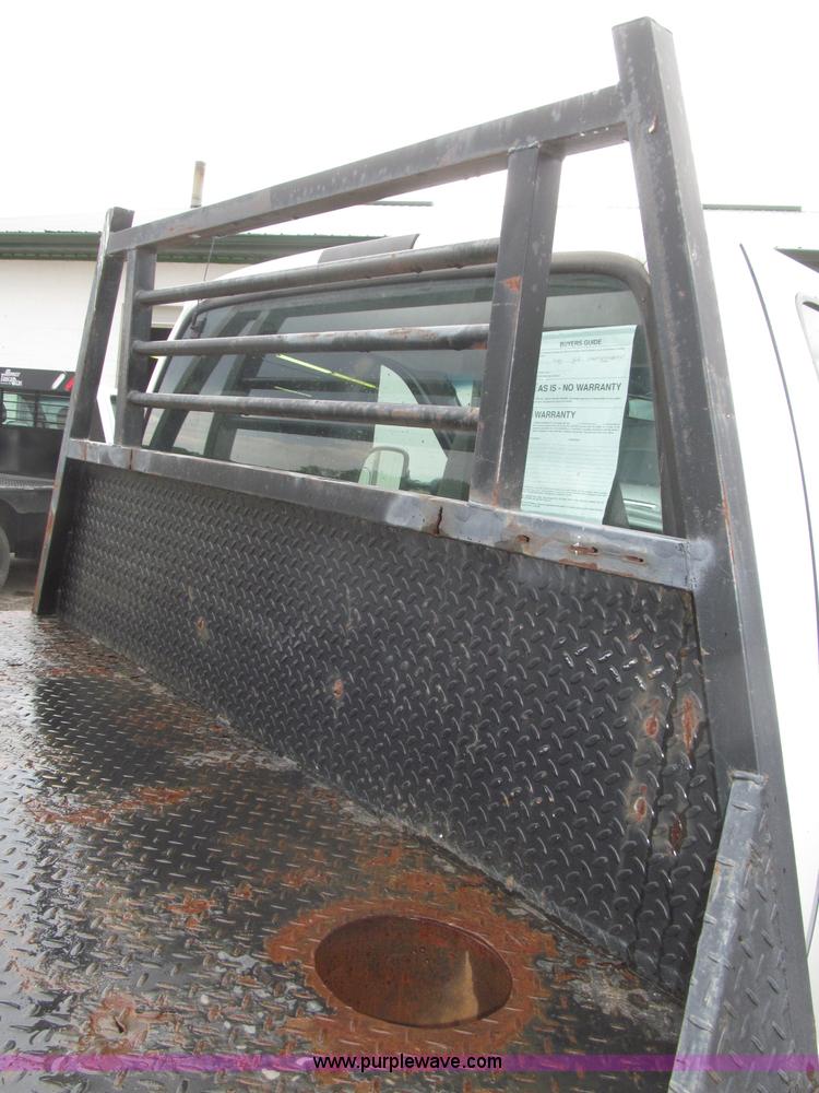 image for item B5492 2004 Ford F350  XL Super Duty flatbed truck