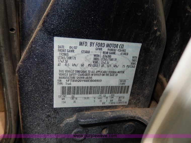 image for item D4780 2007 Ford F250 XLT Super Duty Crew Cab pickup truck