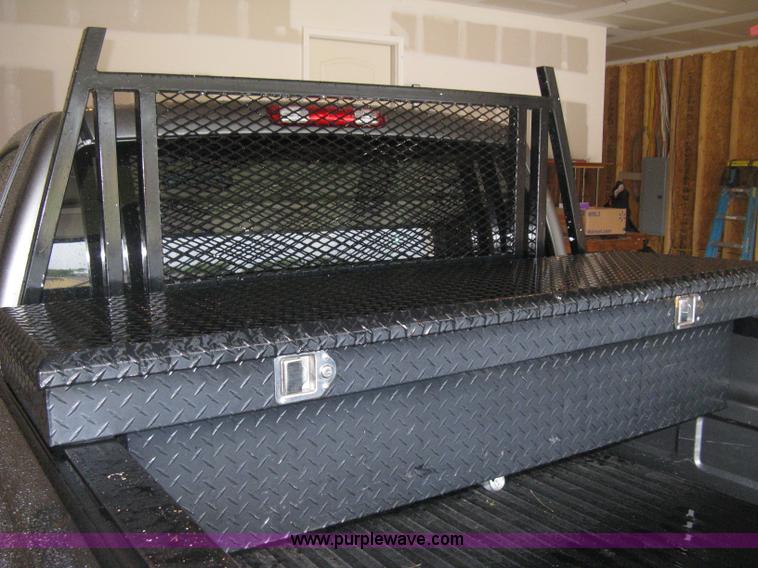 image for item D8350 2006 Chevrolet Silverado 1500 LT pickup truck
