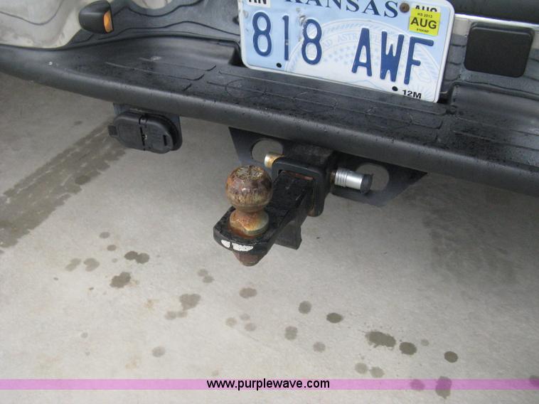 image for item D8350 2006 Chevrolet Silverado 1500 LT pickup truck