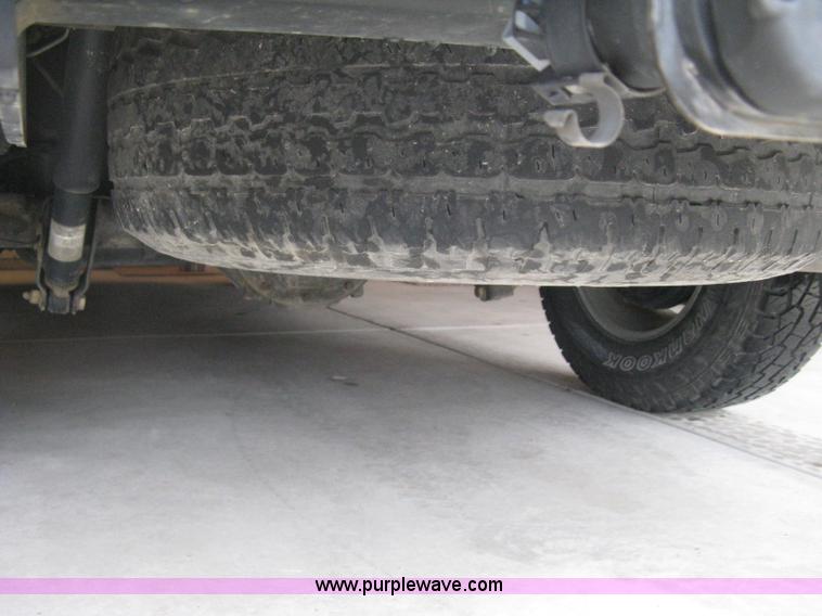 image for item D8350 2006 Chevrolet Silverado 1500 LT pickup truck