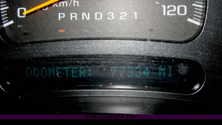 image for item D8350 2006 Chevrolet Silverado 1500 LT pickup truck