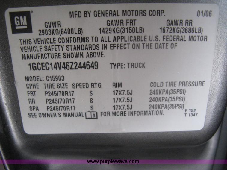 image for item D8350 2006 Chevrolet Silverado 1500 LT pickup truck