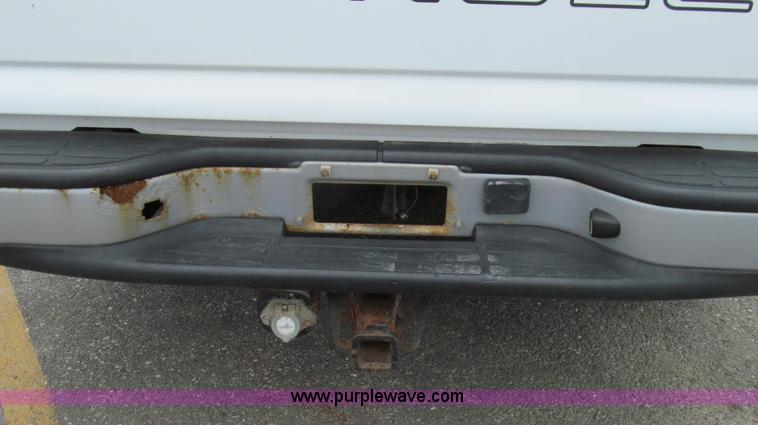 image for item E3955 2005 Chevrolet Silverado 1500 Extended Cab pickup truck