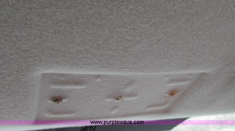 image for item E3955 2005 Chevrolet Silverado 1500 Extended Cab pickup truck