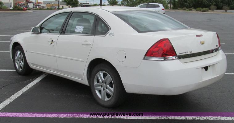 image for item E3956 2007 Chevrolet Impala LS
