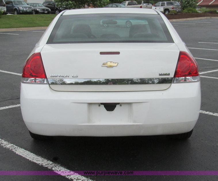 image for item E3956 2007 Chevrolet Impala LS
