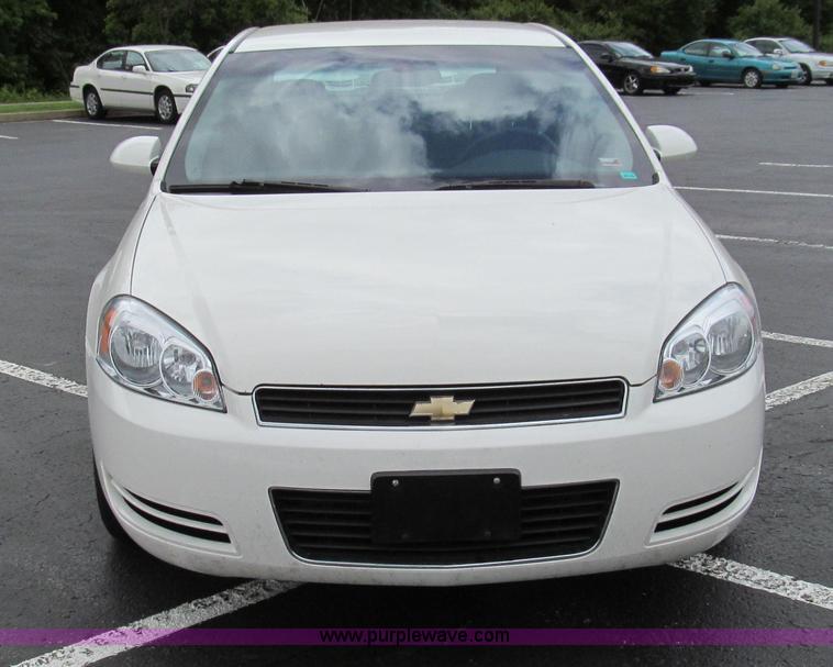 image for item E3956 2007 Chevrolet Impala LS