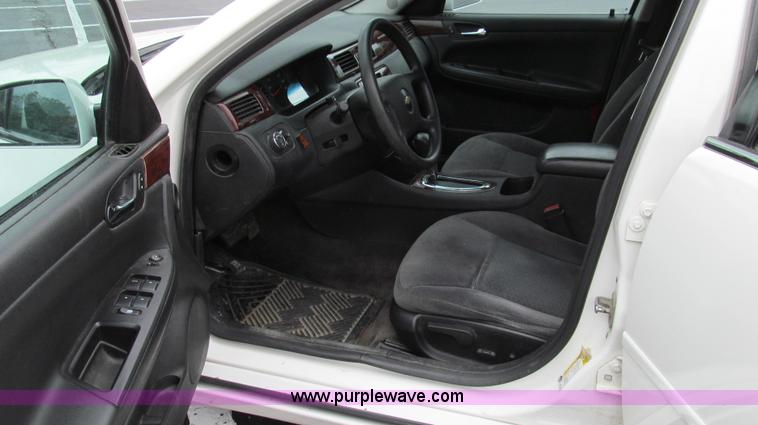 image for item E3956 2007 Chevrolet Impala LS