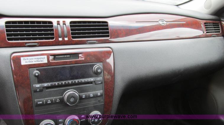 image for item E3956 2007 Chevrolet Impala LS