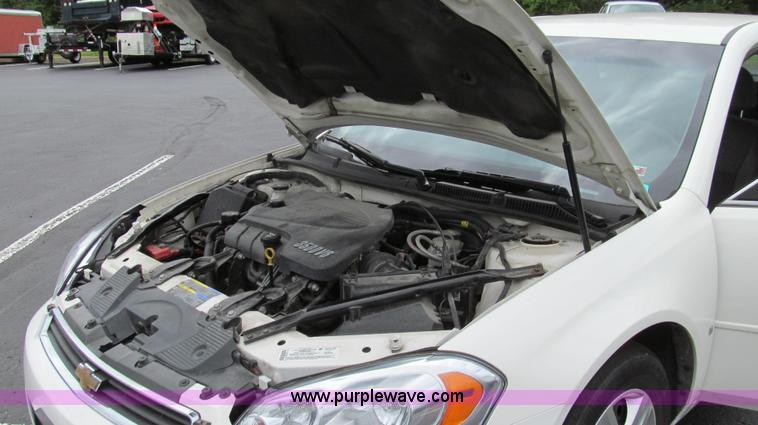 image for item E3956 2007 Chevrolet Impala LS