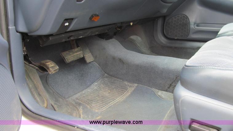 image for item E3959 2003 Chevrolet Impala