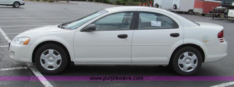 image for item E3960 2004 Dodge Stratus SE