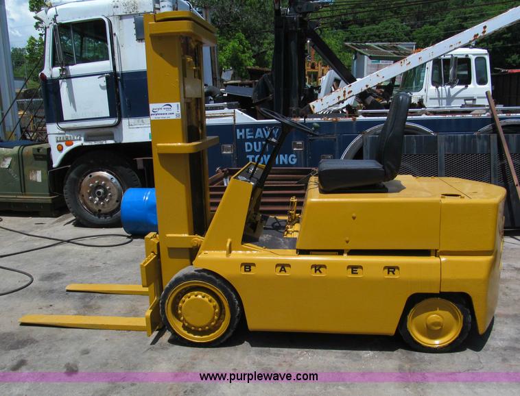 image for item F5080 Baker Industrial FGD-060 forklift