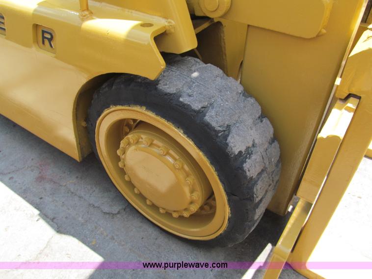 image for item F5080 Baker Industrial FGD-060 forklift