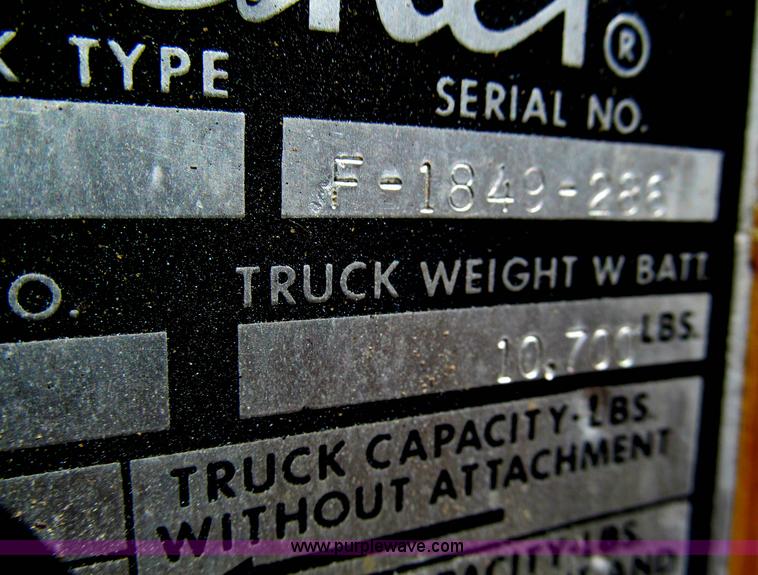 image for item F5080 Baker Industrial FGD-060 forklift