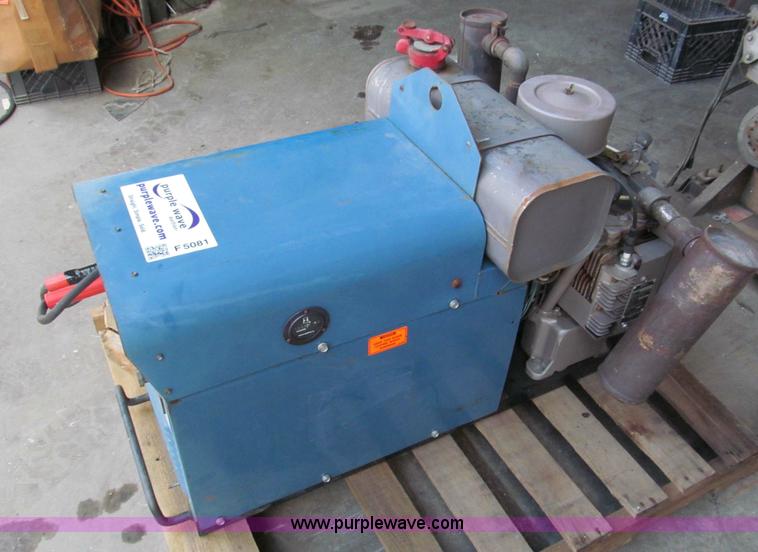 image for item F5081 Miller AC/DC welder